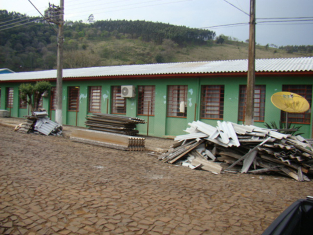 Escolas passam por reformas de recuperação