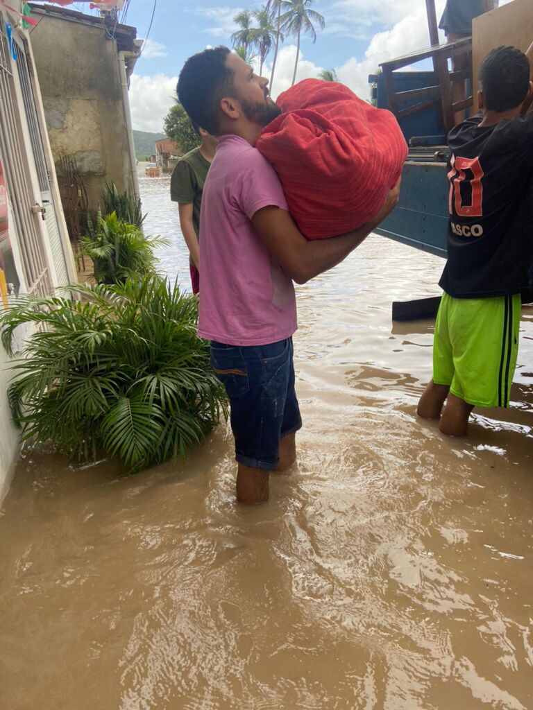 No caminho da África, está Lages