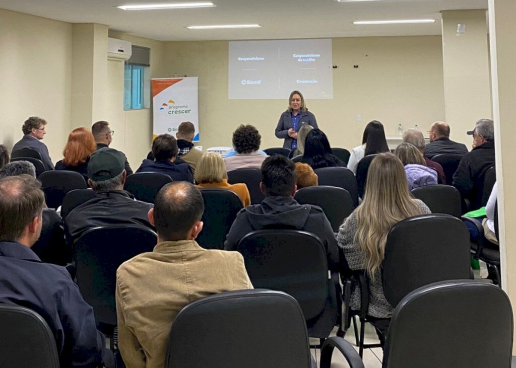 Correia Pinto participa de encontros do Programa Crescer e Cooperação na Ponta do Lápis