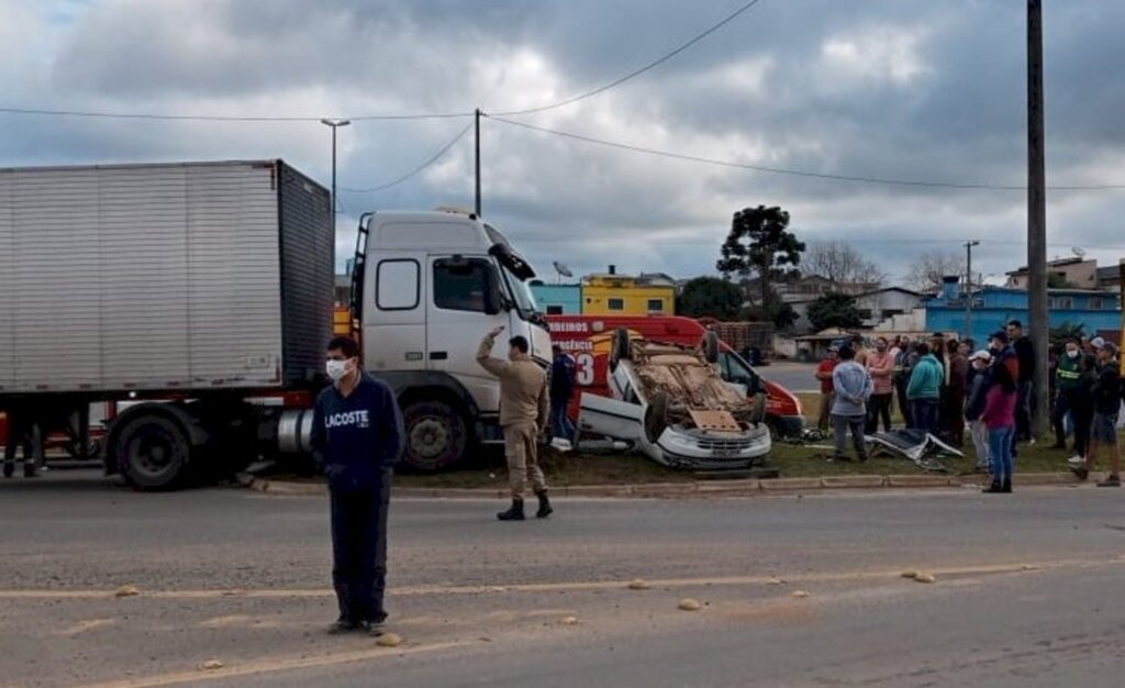 Mais uma colisão no Trevo em Correia Pinto