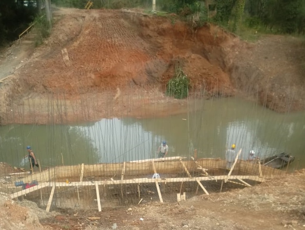 Moradores da Ponte Canoas insatisfeitos com velocidade da obra