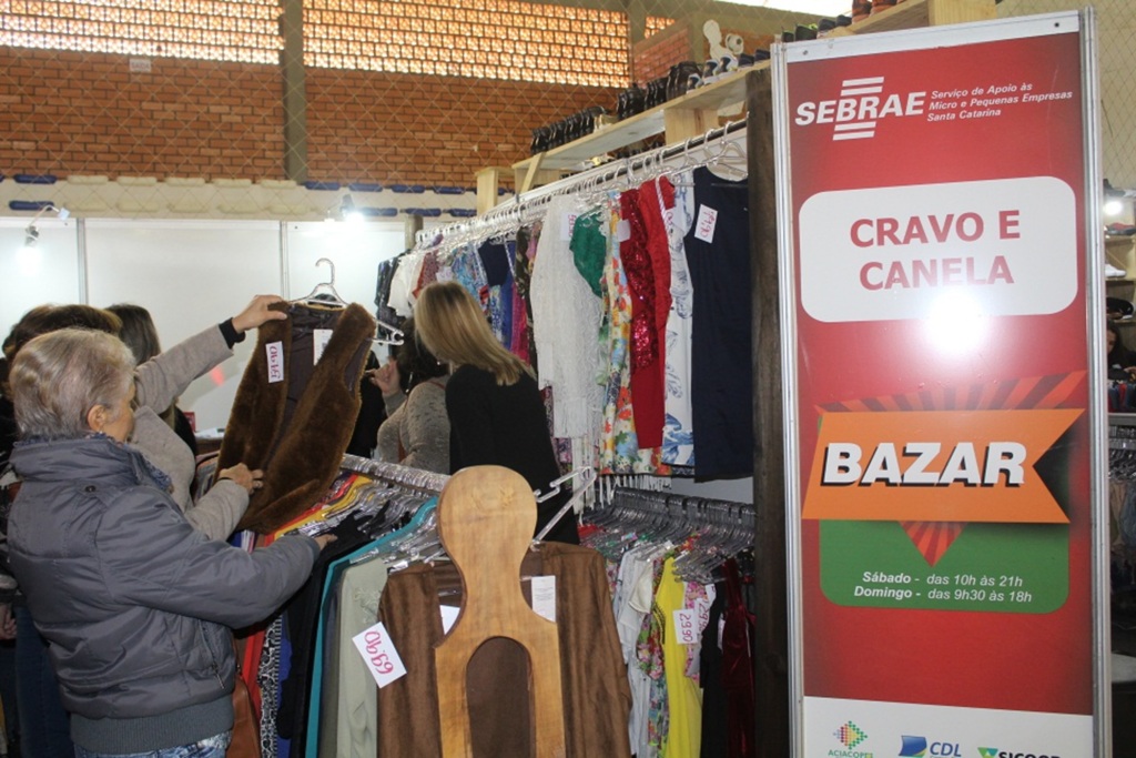 Comércio de Correia Pinto comemora resultado do 3º Bazar da Moda