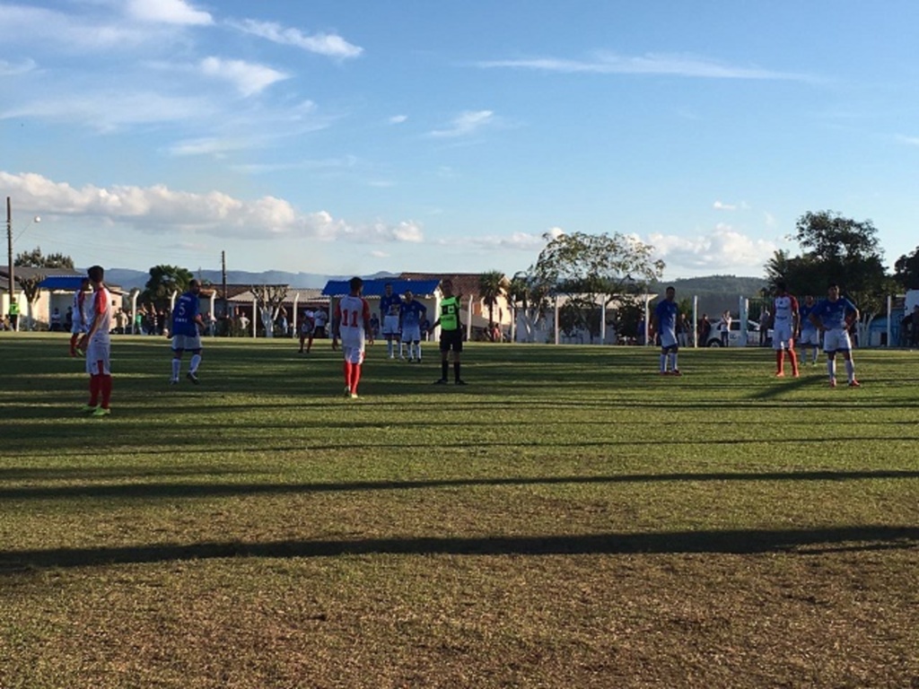 Inter 4 X 0  Seleção de Correia Pinto