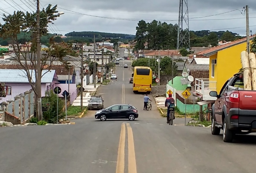 Comunidade pede lombadas na Rua Estados Unidos