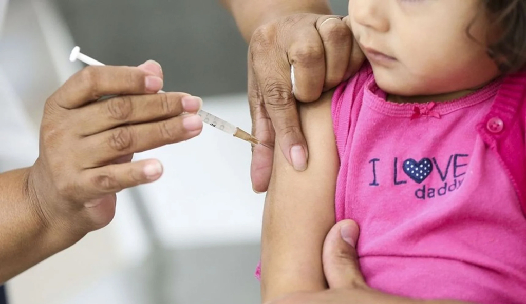 Três Barras começa a vacinar crianças entre 3 e 5 anos hoje, 28 de julho