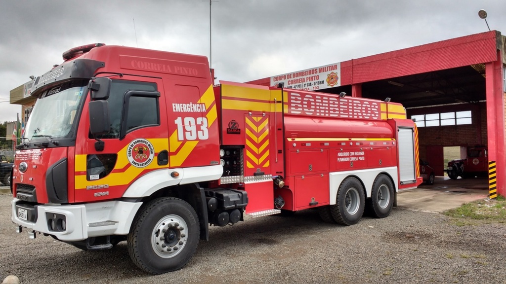 Novo ABT do Corpo de Bombeiros de Correia Pinto