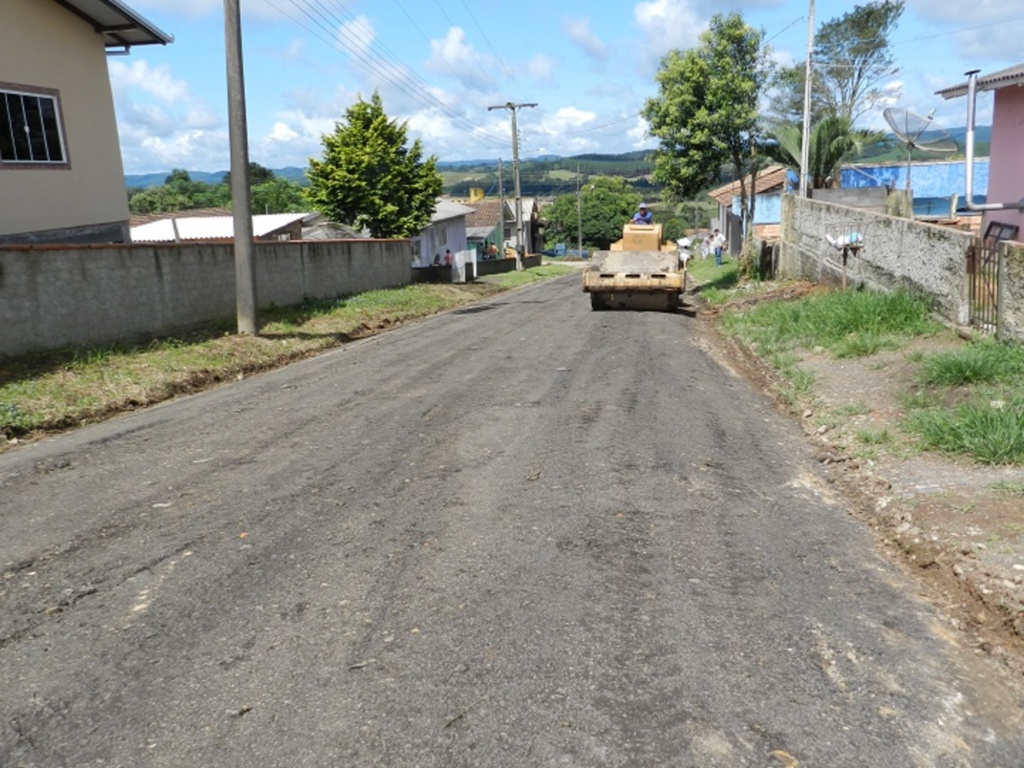 Reutilização de fresado em melhoria de ruas no São João