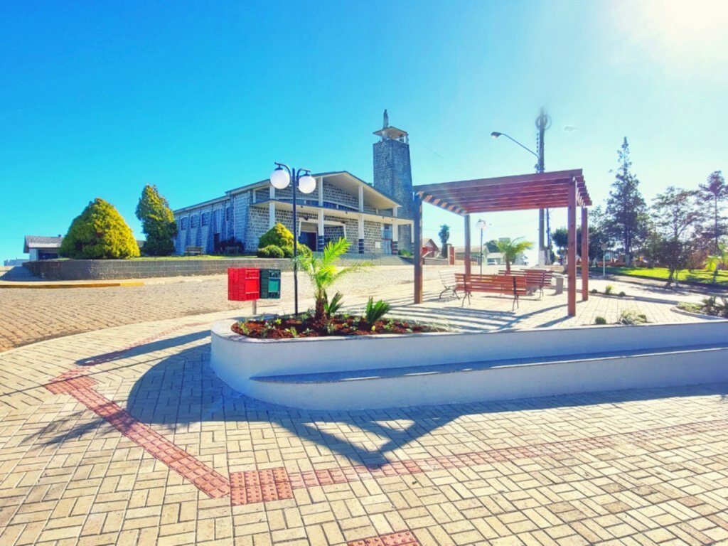 Praça da matriz de Campo belo do Sul é reformada e revitalizada