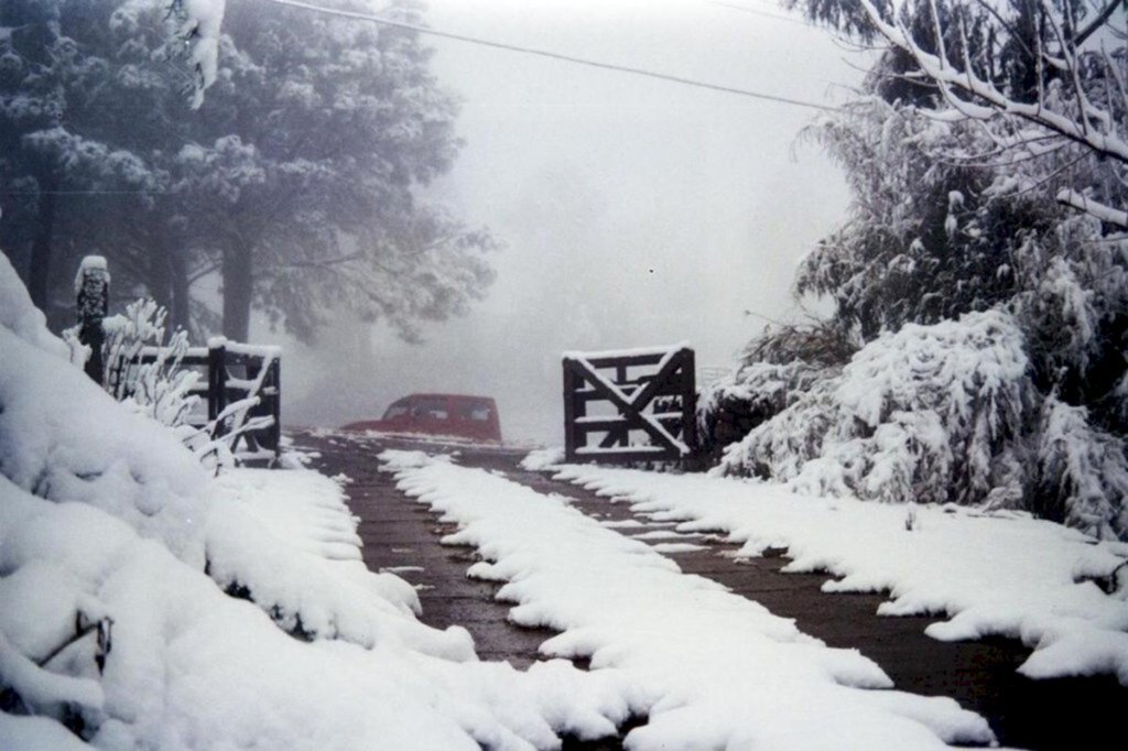  - Foto antiga mostra uma nevasca gigante, marca registrada do município