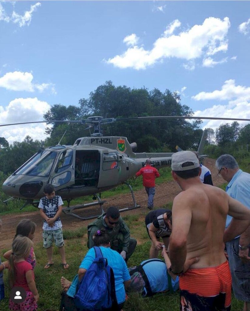 Águia 04 presta apoio a Bombeiros Voluntários de campo Belo