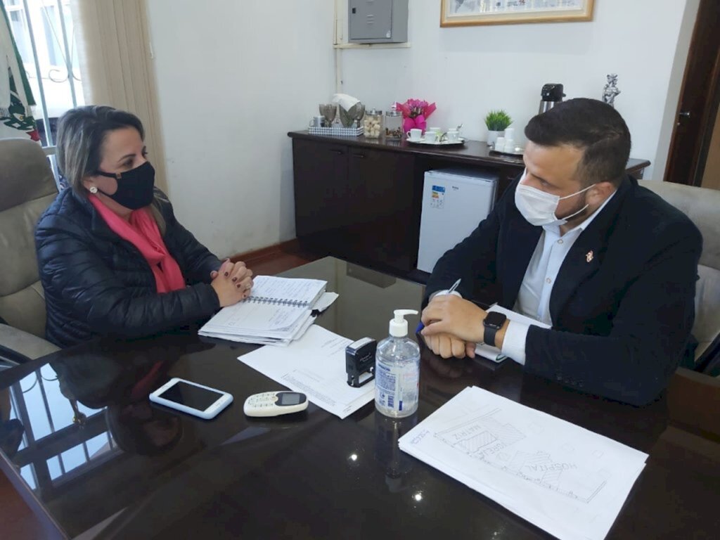 Lucas Neves faz levantamento de dados em municípios da Serra