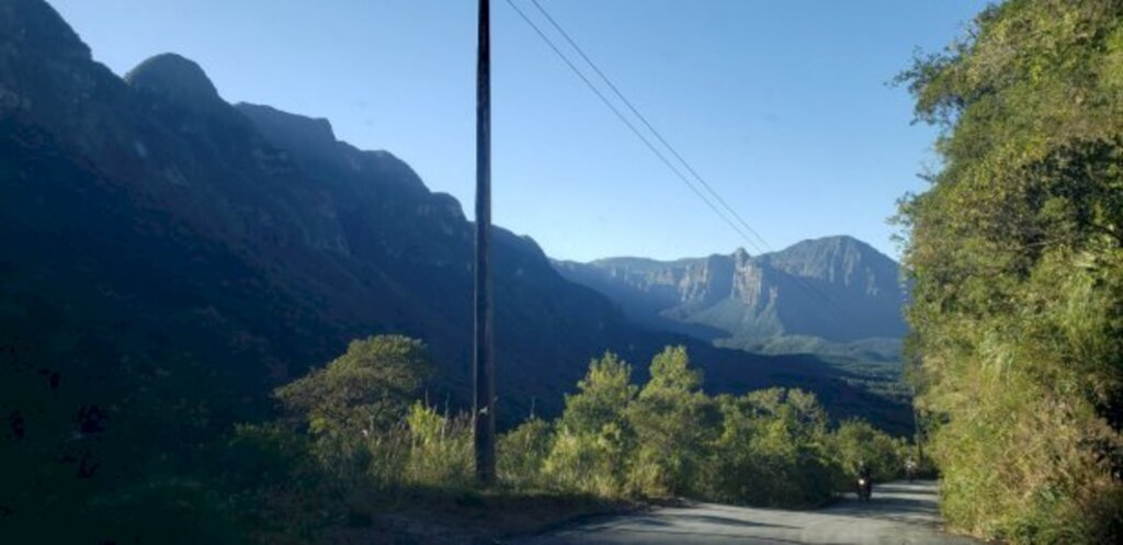 Infraestrutura prepara licitação para pavimentação da Serra do Corvo Branco