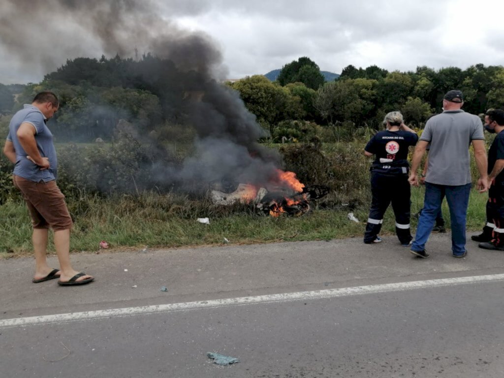 Duas pessoas morrem em acidente na BR-282, em Bocaina do Sul