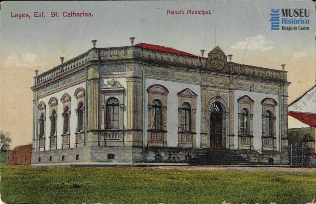 Em 1918, prédio da Prefeitura de Lages foi usado para vacinação contra o vírus da gripe espanhola