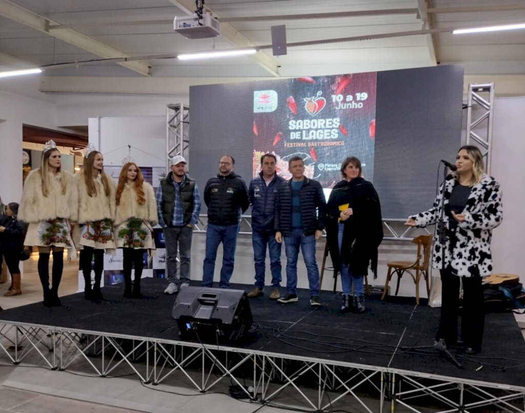 Lançamento e degustação dos pratos do festival Sabores de Lages reuniu imprensa no Mercado Público de Lages