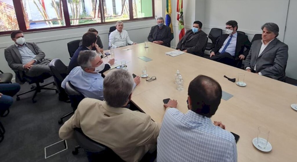 Reunião discute implantação de ZPEs em Imbituba, Lages e Dionísio Cerqueira