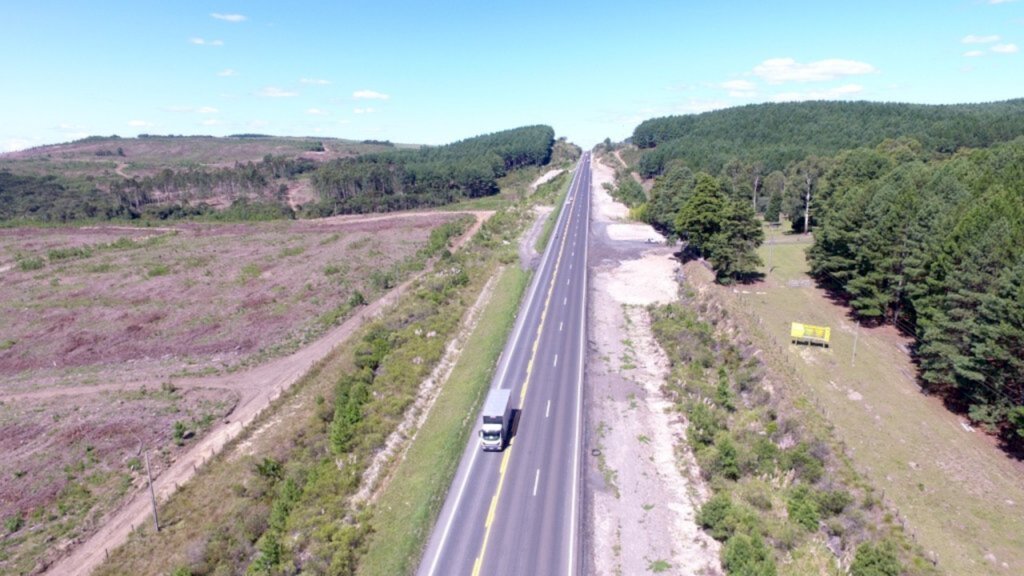 Dnit trabalha na finalização da terceira faixa de BR-282, em Lages