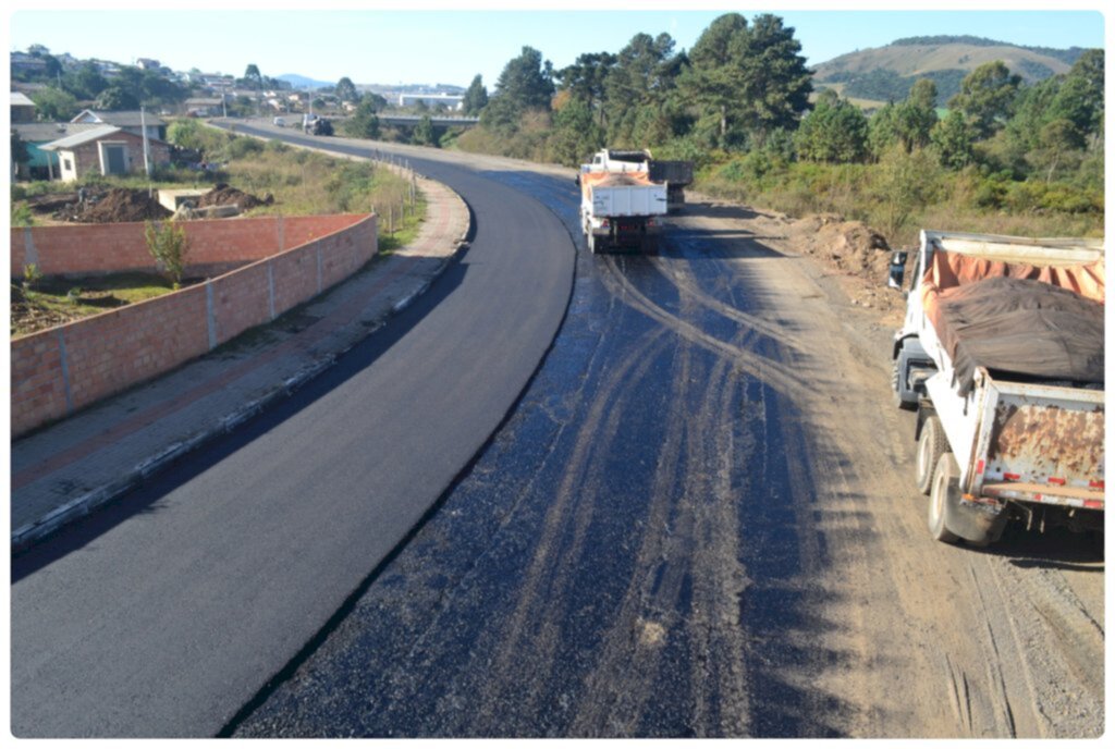 Ary Barbosa/PML - Trecho entre a avenida e o Condomínio Ponte Grande é o único pavimentado