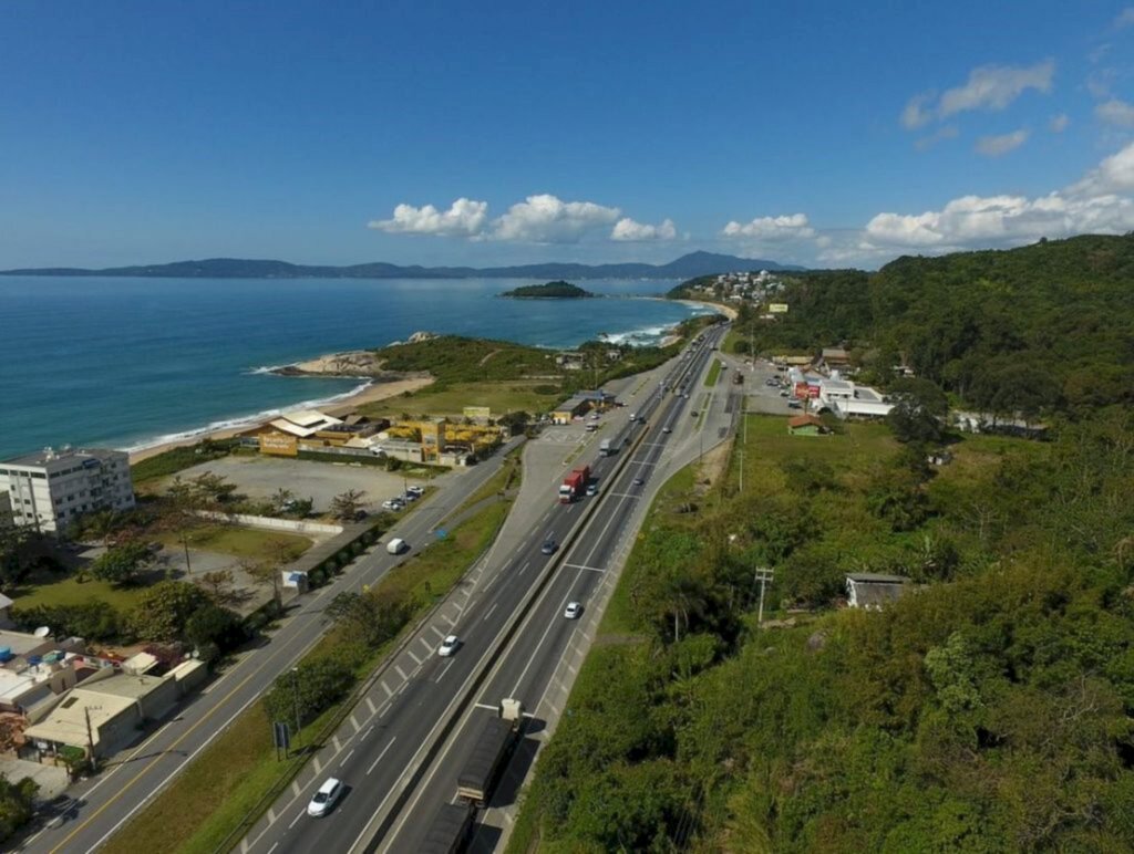 Arteris Litoral Sul prepara operação especial em suas rodovias para o feriado prolongado