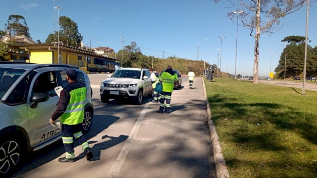 Arteris Planalto Sul realiza campanha na BR-116 em comemoração ao Dia do Motorista