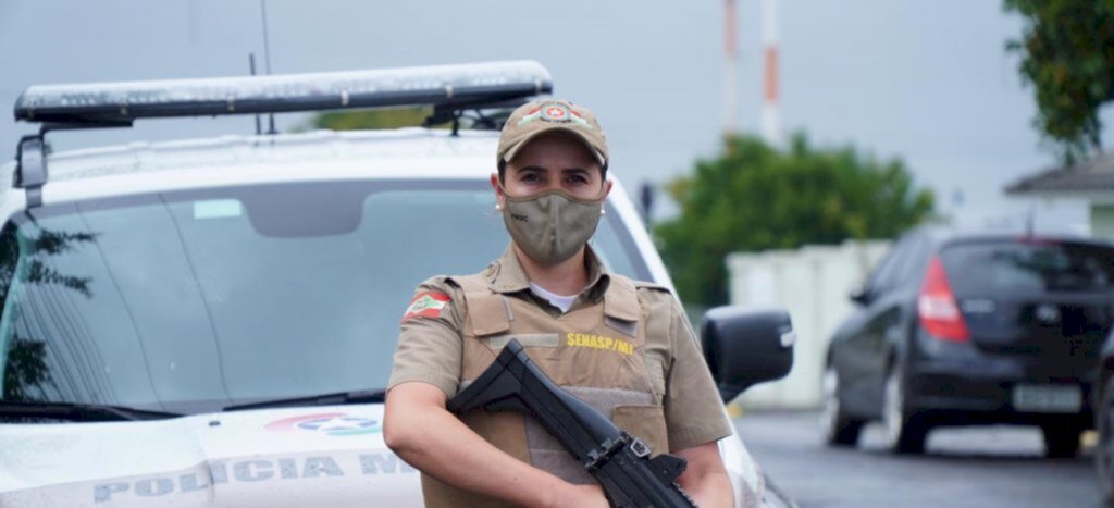 A vitória das mulheres de farda