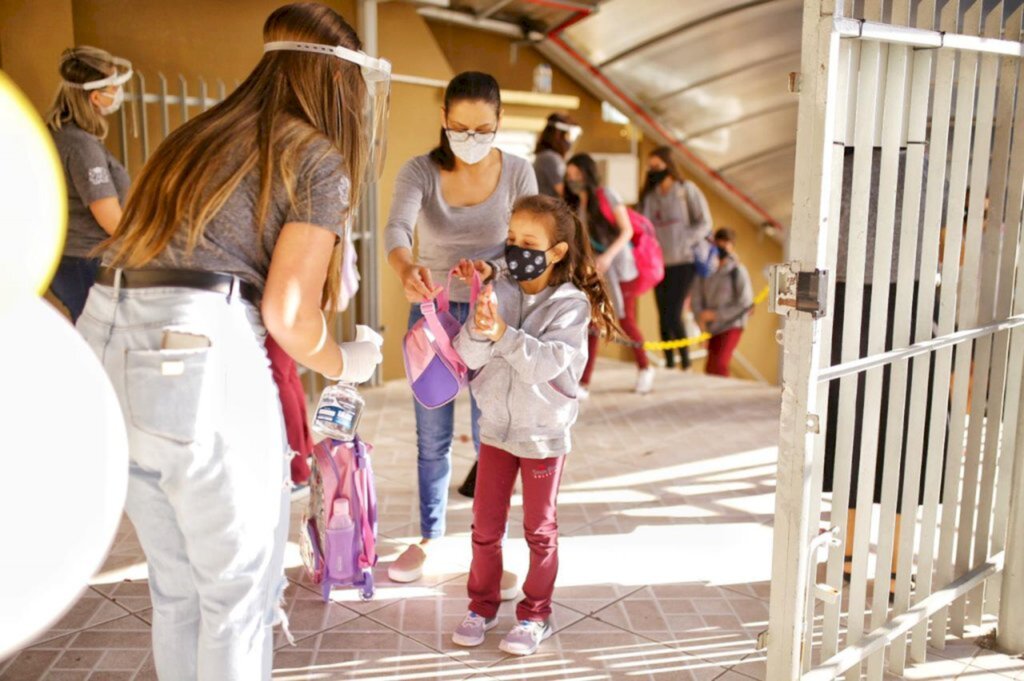 Volta às aulas com alunos seguros e protegidos