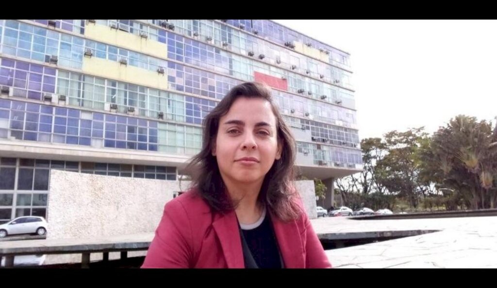 Alessandra Ogeda assume Regional de Blumenau da Associação Catarinense de Imprensa