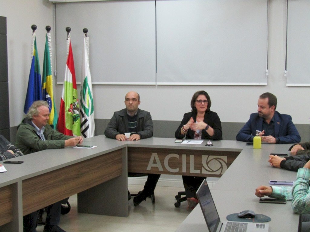 Ações do Governo do Estado foram pauta na reunião da ACIL