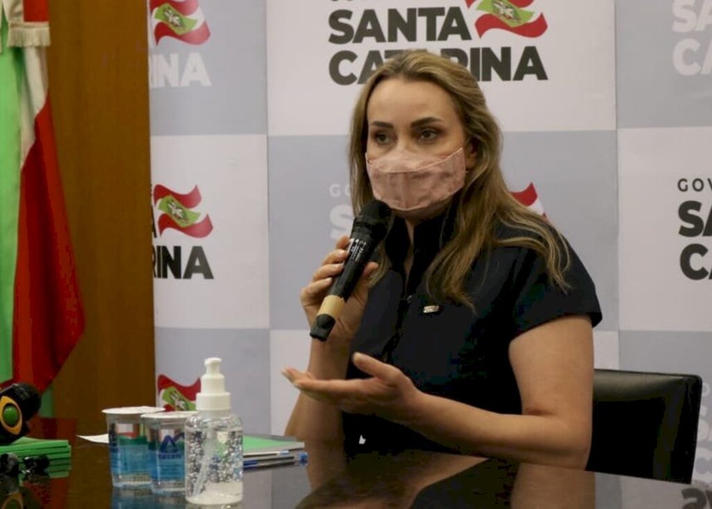 Daniela anuncia novos secretários e defende continuidade na política de combate à pandemia