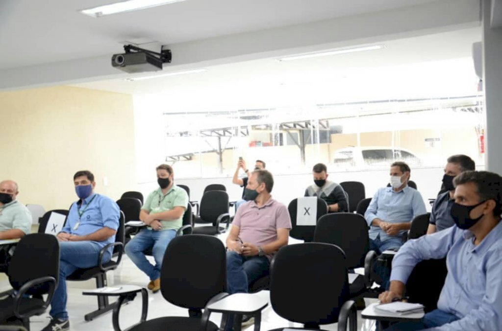 Câmara realiza reunião em apoio ao agronegócio e ao desenvolvimento rural