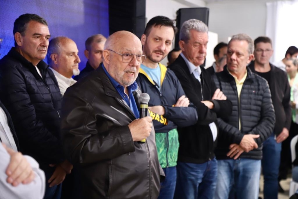 Pepê Collaço reúne mais de 300 líderes políticos em reunião de trabalho em Tubarão