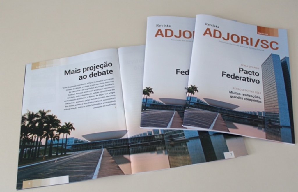 Revista da Adjori ? edição 2014  lançada no evento sobre o Pacto Federativo, na Fiesc