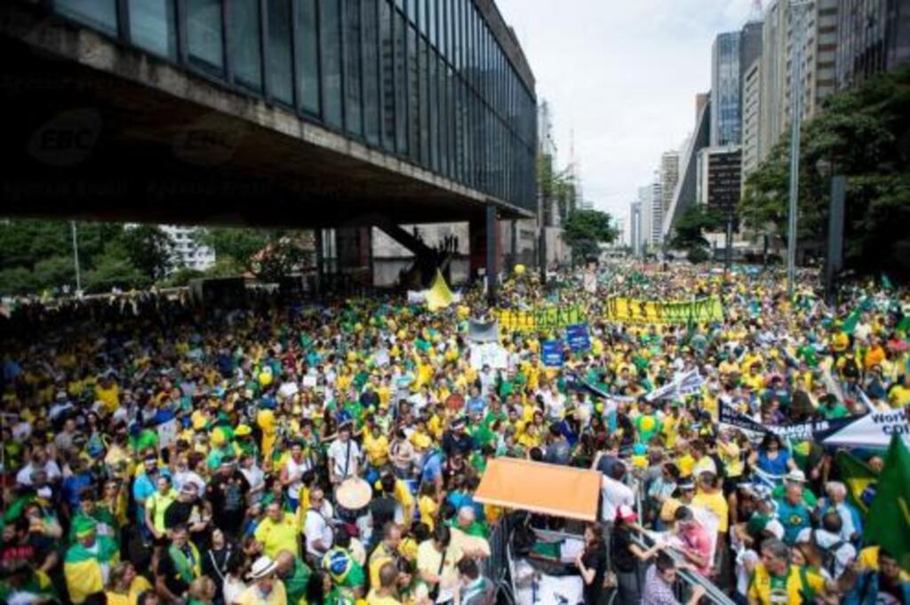 Protestos marcados para 12 de abril devem acontecer em mais de 430 cidades