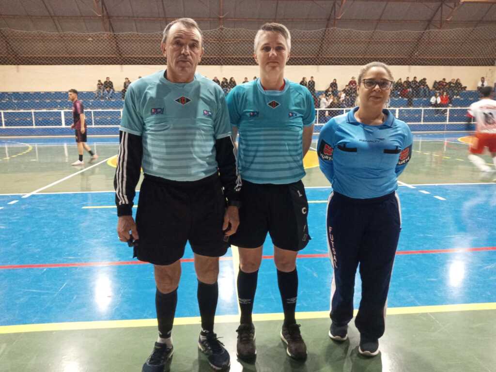 Estreia do Sub-16 no futsal