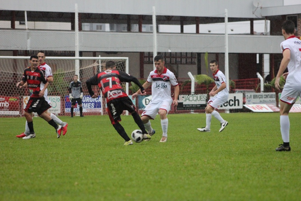 Equipe Sub 18 do Guarani é campeã da Taça D'Lamb