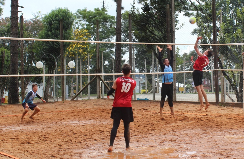 Conhecidos os campeões do Festival de Vôlei de Areia