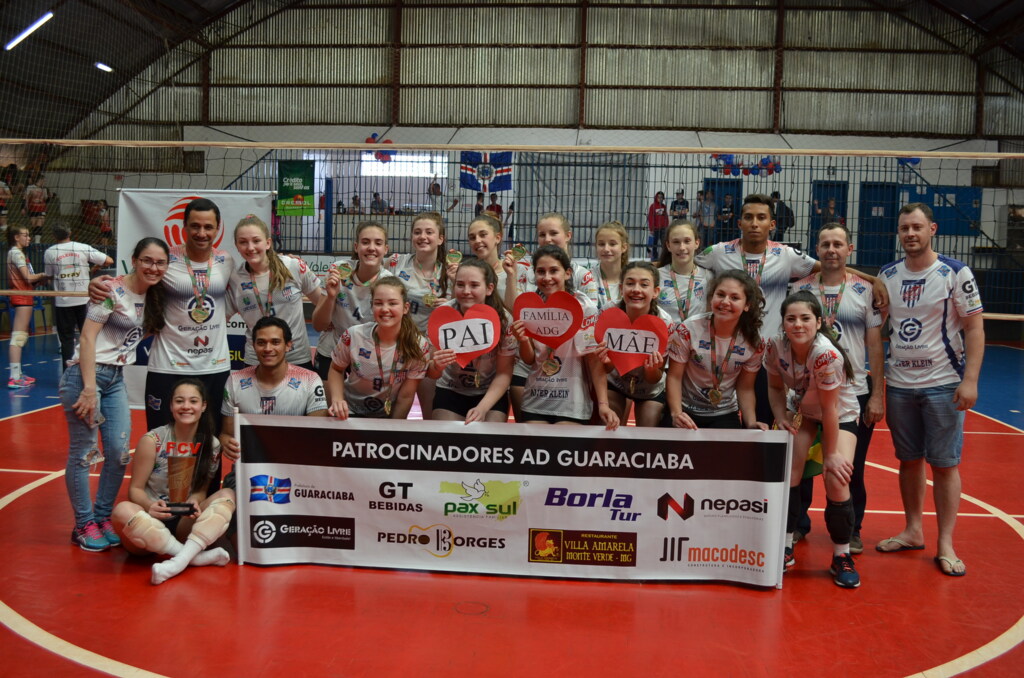 Guaraciaba é campeã Estadual de Voleibol