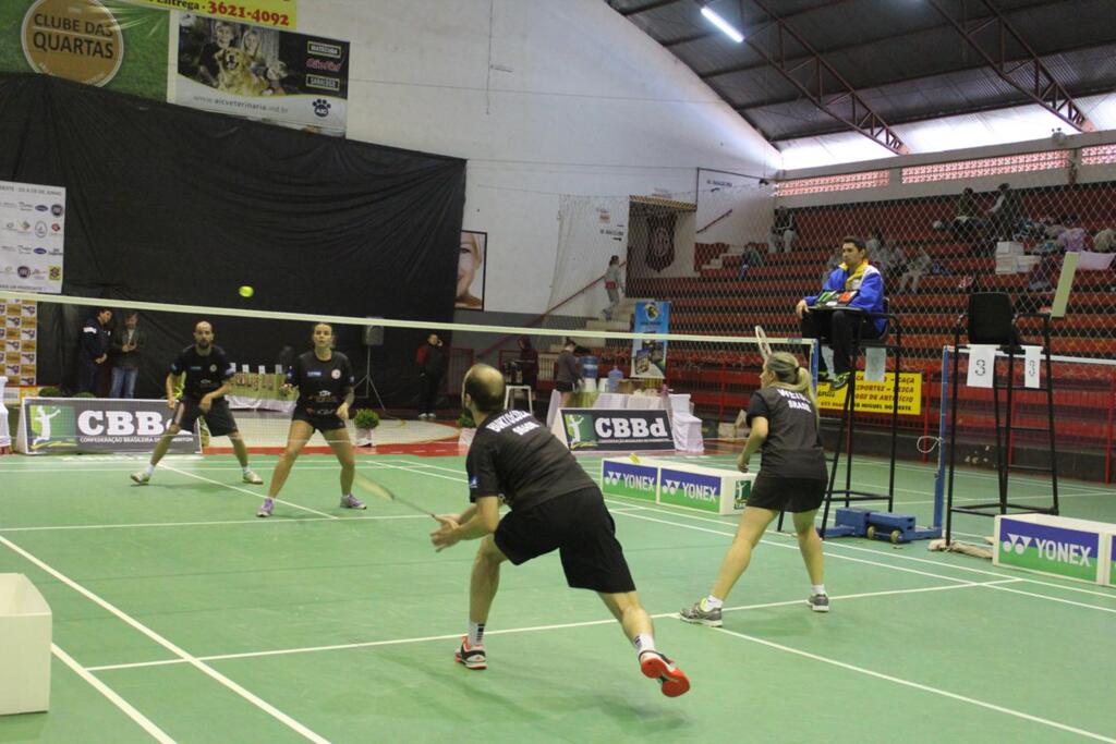 Sábado acontece o 1º CVE Open de Badminton