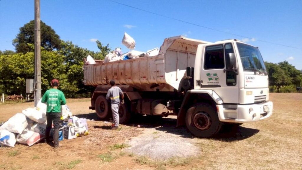 Município organiza coleta de materiais no interior