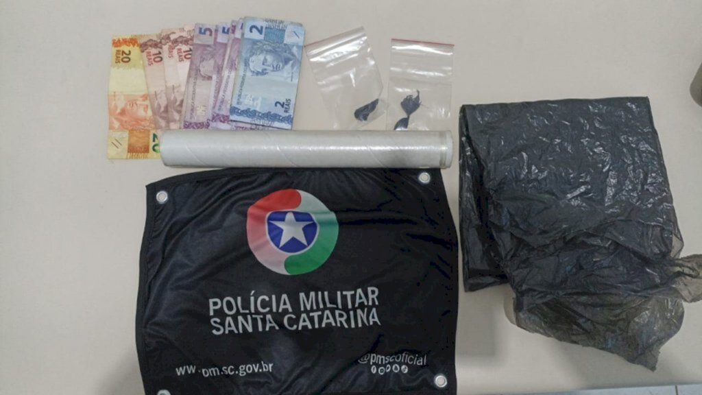 PM prende homem por tráfico de drogas