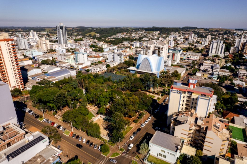 Município instala internet livre em cinco praças