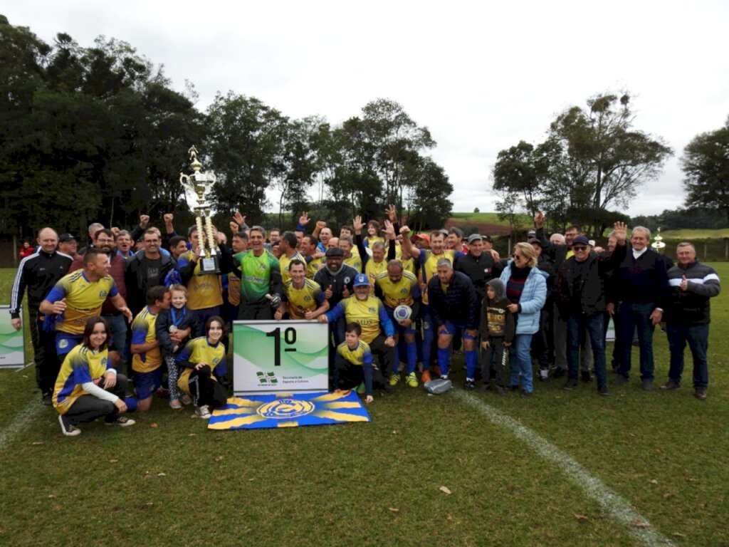 Cultural Caxiense vence o Municipal Máster de Futebol