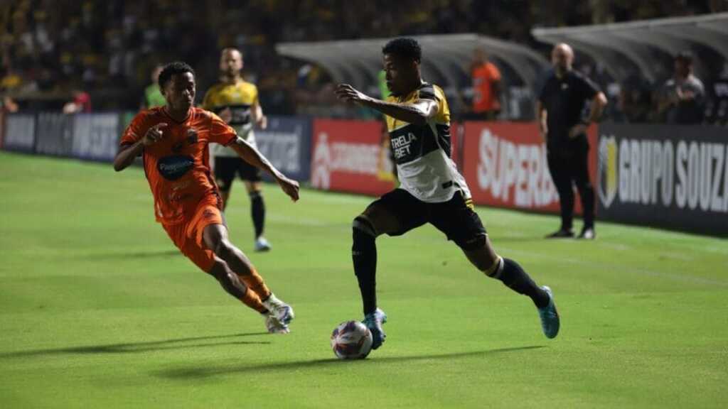 Santa Catarina marca no fim e arranca empate contra o Criciúma fora de casa