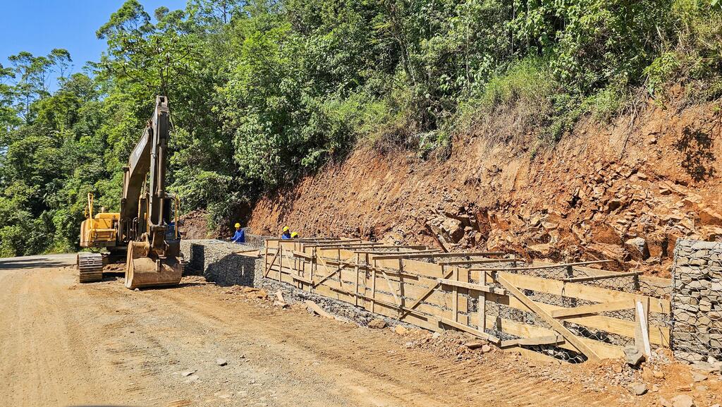 MAIS DA METADE DAS OBRAS DA SERRA DO FAXINAL ENTRE PRAIA GRANDE E CAMBARÁ DO SUL ESTÃO CONCLUÍDAS