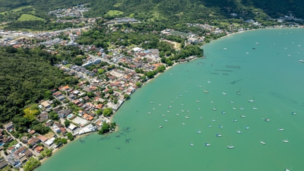 Confira as praias que estão próprias para banho em Santa Catarina