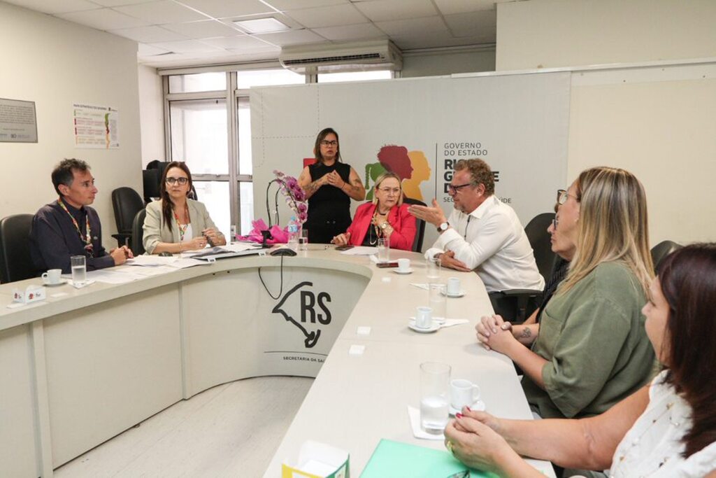 Mainardi e Ana Paula buscam retomada dos serviços da saúde auditiva