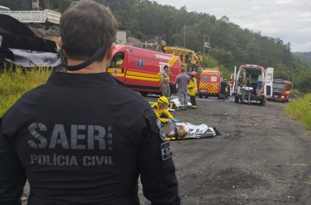 Explosão de tanque em empresa de asfalto deixa um morto e três feridos no Oeste