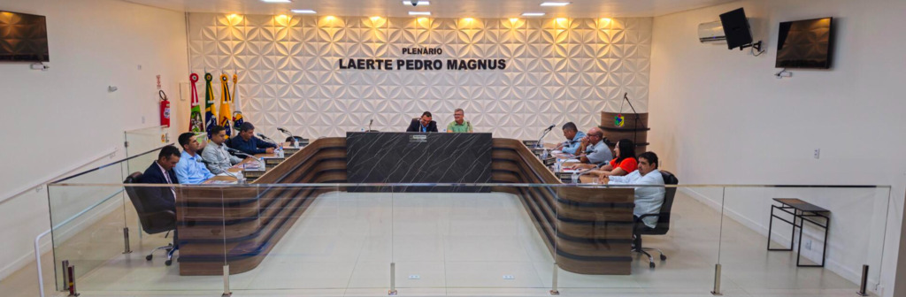 PREFEITO ALEX PARTICIPA DA  ABERTURA DOS  TRABALHOS LEGISLATIVOS NA CÂMARA DE VEREADORES DE SÃO JOÃO DO SUL