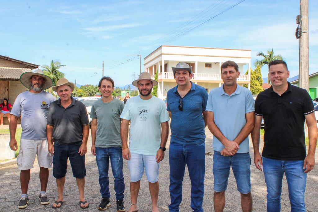 1º ENCONTRO DE CARROS DE BOI DO ANO REUNIU  MAIS DE 100 PARTICIPANTES EM VILA SÃO JOSÉ, SÃO JOÃO DO SUL