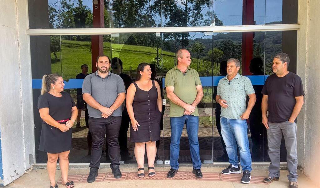 PREFEITO DE MAMPITUBA ANUNCIA REABERTURA DA UNIDADE DE SAÚDE DE RIO DE DENTRO
